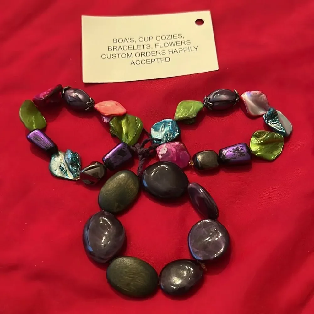 NWT Angela’s Designs 3 stretchy bracelets purple pink green beads & shells